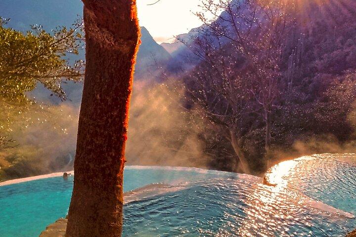 Tolantongo hot springs from CDMX