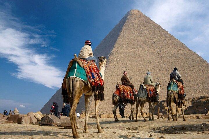 Full Day Tour Pyramids of Giza Saqqara and Memphis