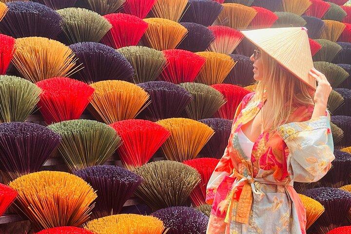 Incense Village, Hat, Lacquer Art & Train Street Tour From Hanoi