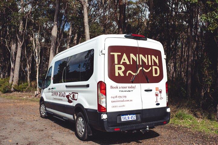 Premium Winery Tour with Tannin Road (Departs Dunsborough)