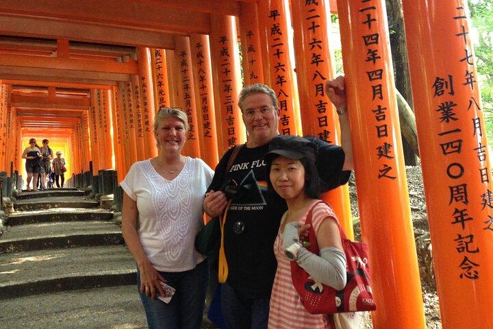 Kyoto Walking Tour at Fushimi Inari Shrine and Tofukuji Temple