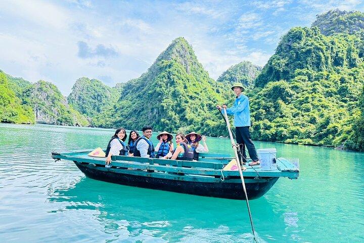 Hanoi: Catamaran Luxury Day Cruise to Halong Bay & Lan Ha Bay