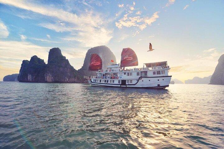 From Hanoi: 3-Day Cruise Through Bai Tu Long Bay