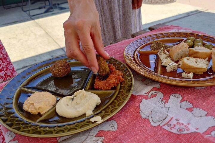 Vienna Naschmarket Food Tasting Tour