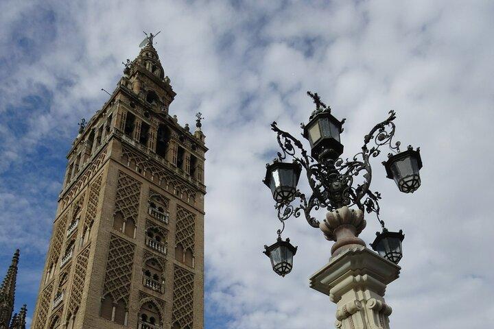 2h30 Private Walking Tour of Seville with Local Guide