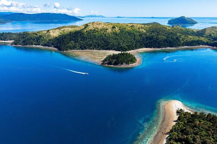 Airlie Beach Glass Bottom Boat Tour