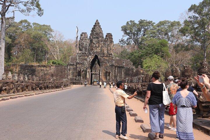 Siem Reap Full Day Angkor Wat Tour Small Group