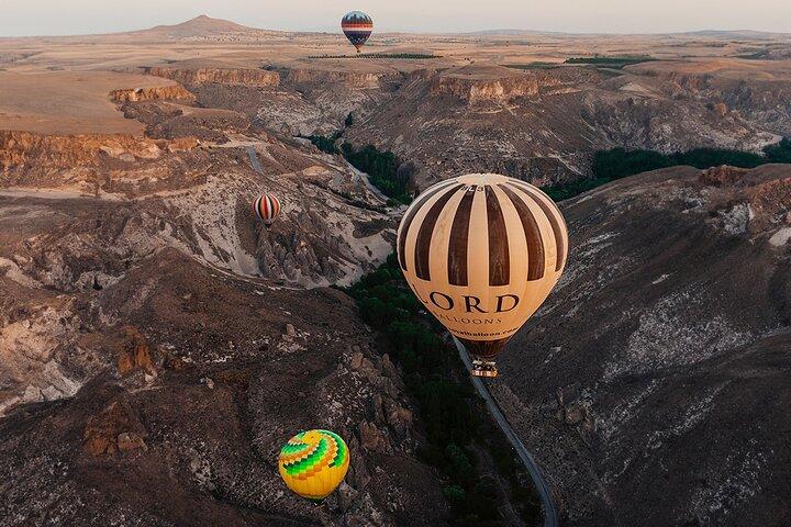 Balloon Flight over Soganli Valley Cappadocia / Lord Balloons