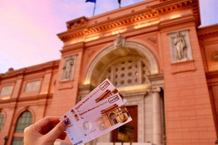 Pyramids And Egyptian Museum Guided Private Tour at Cairo