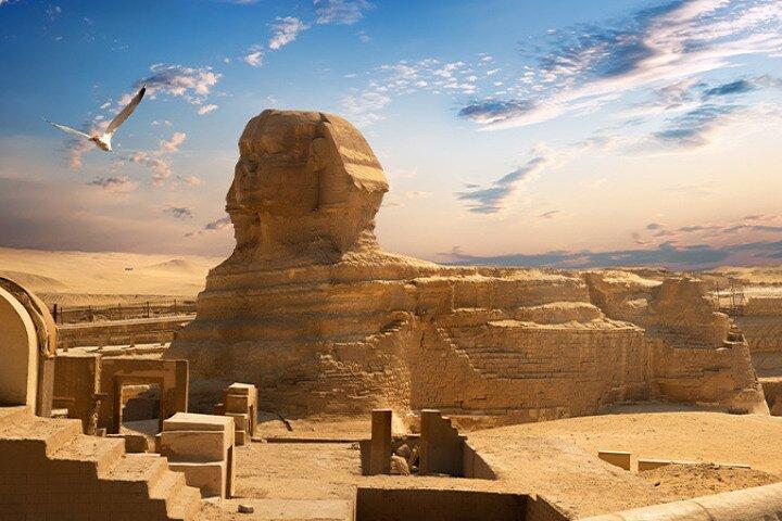 Pyramids And Egyptian Museum Guided Private Tour at Cairo