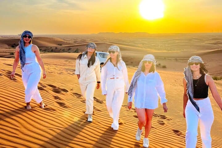Desert Safari Dubai at Evening with BBQ Dinner
