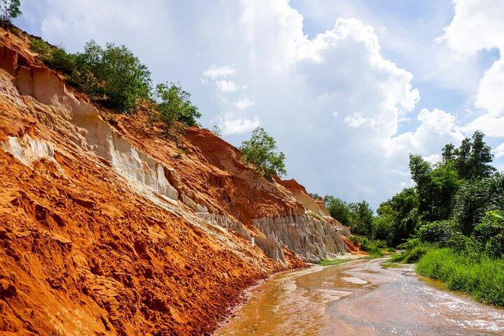 Mui Ne Desert Full Day Tour Sand Dunes with Seafood Lunch