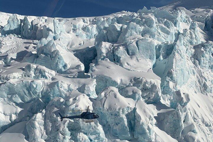 The Sea to Sky Helicopter Sightseeing Tour