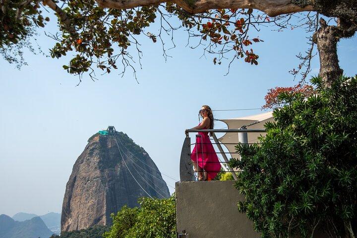 Christ Statue and Sugarloaf Private Tour with a Photographer