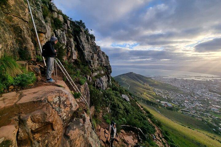 Guided Hike to Lions Head Cape Town by Sunrise or Sunset
