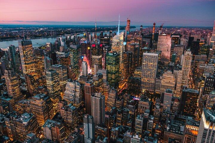 Private Transfer: NYC Airports to Manhattan –105 Min Free Wait