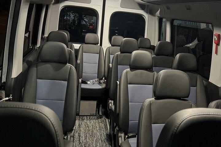 Ho Chi Minh: 4 or 8 hours City trip by Private Car Transfers