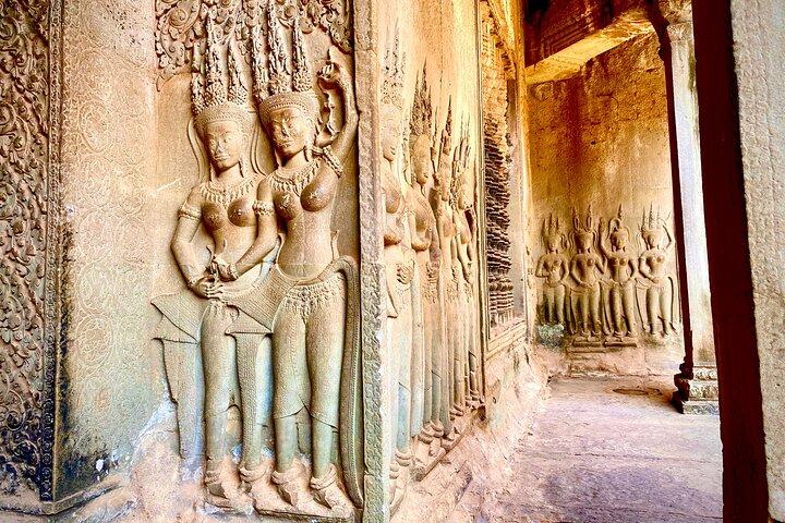 A Day Trip to Angkor Wat, Bayon, Taprohm from Phnom Penh