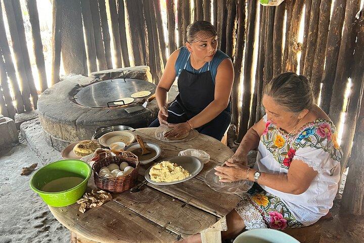 Private VW Beetle Tour to Chichen Itza, Cenote & Valladolid