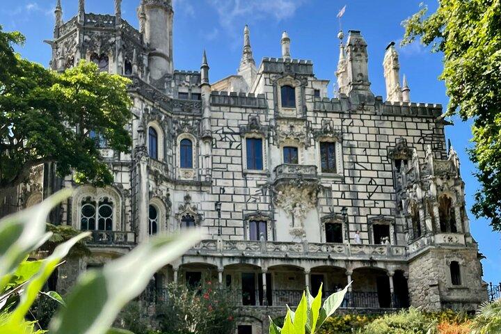 Private Tour to Visit the Monuments in Sintra 5 Hours