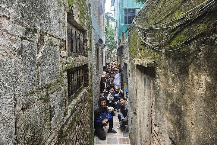 Hanoi Michelin Star Street Food Walking Tour & Train-Street
