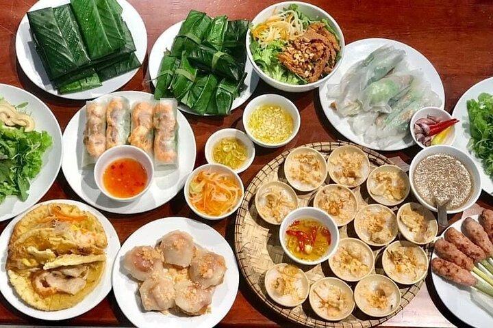 Hue Street Food Walking Tour