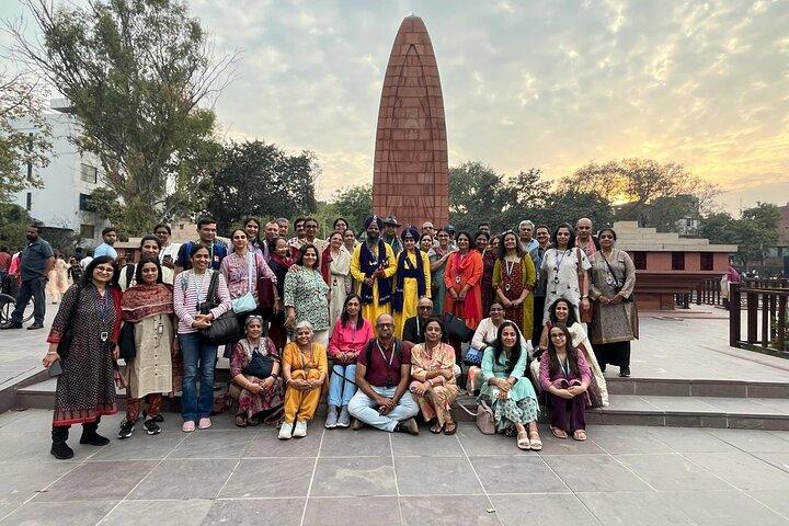 Golden Temple and Jallianwala Bagh Guided Tour