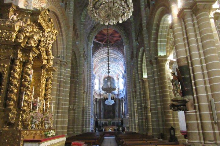 Private Tour: Évora, WineTasting and Monsaraz
