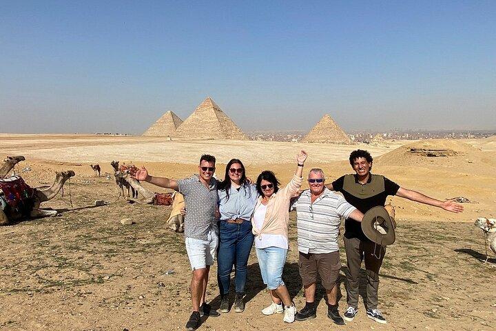 Cairo Private Tour Pyramids of Giza & Saqqara with egyption Lunch