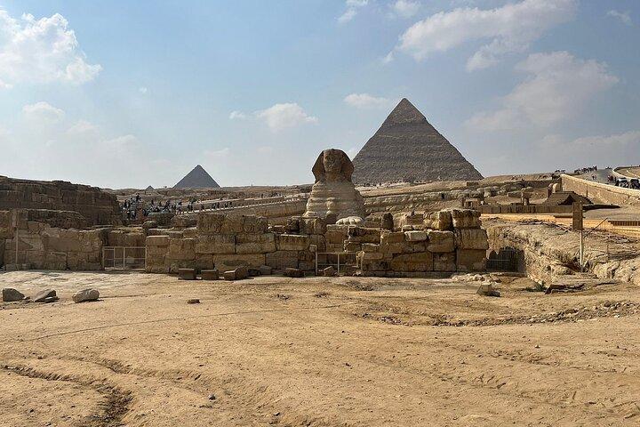 Cairo Private Tour Pyramids of Giza & Saqqara with egyption Lunch