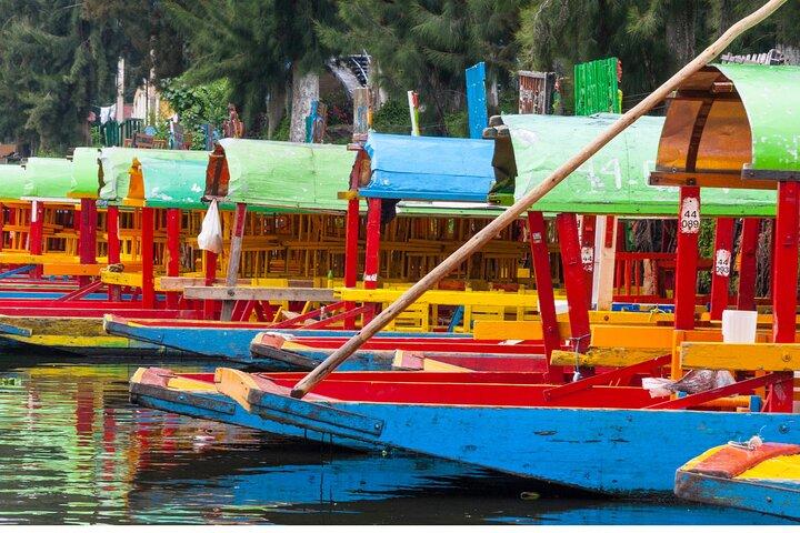 From cdmx: Tour in Coyoacan and Xochimilco all inclusive