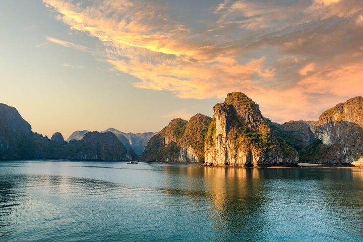 2 Day 1 Night On 4 Stars Cruise Luxury Ha Long Bay