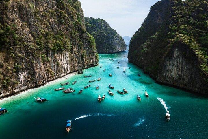 Phi Phi and Bamboo Island by Speed Boat from Phuket