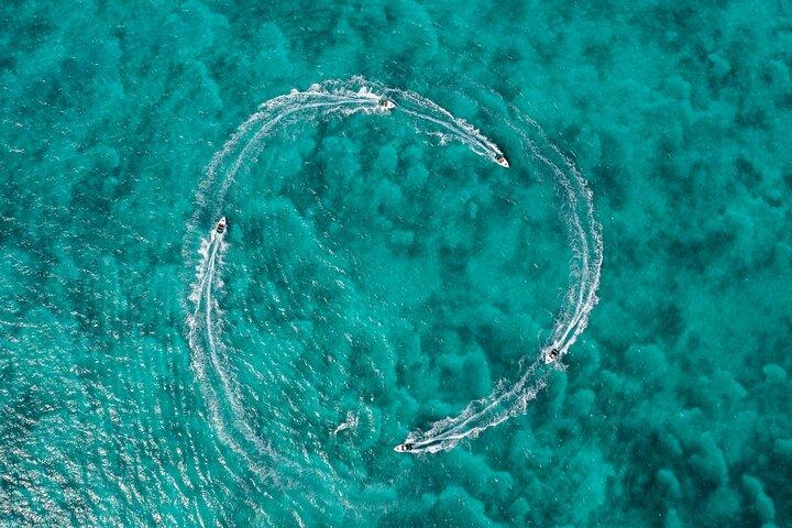 Cancun: Speedboat tour to a Virgin Beach