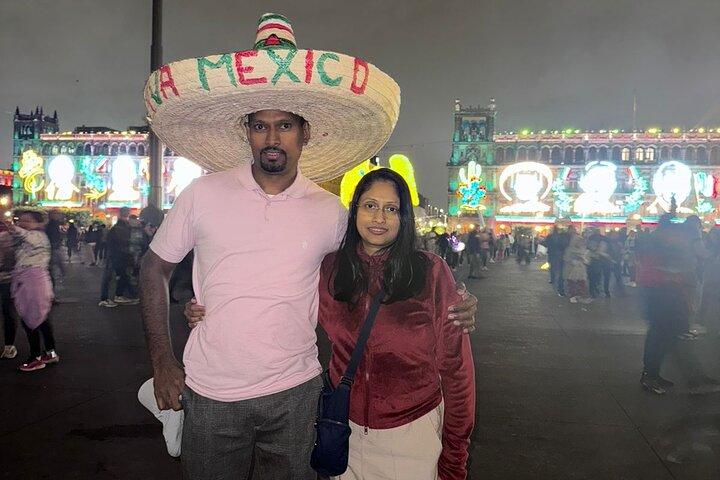 Overnight in illuminated CDMX : private tour | Local culture + food