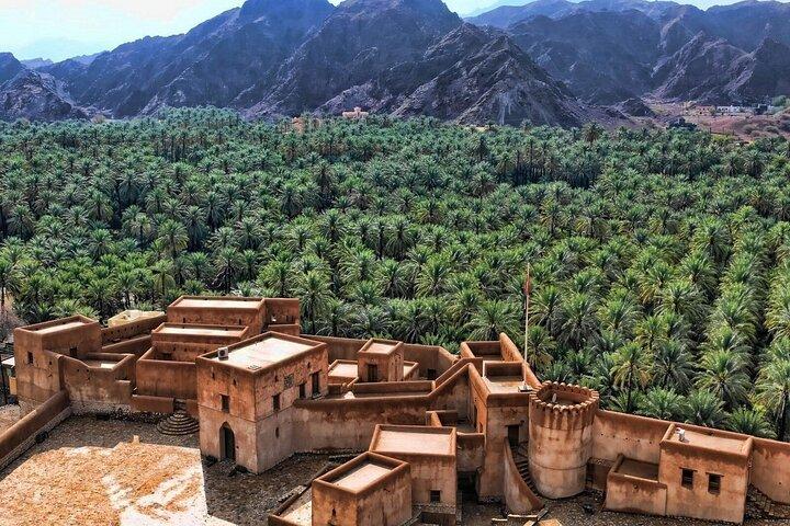 Enjoy the beauty of Fanja, Samail، Izki & Nizwa on a special trip