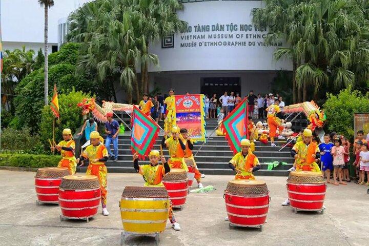Hanoi City Tour with Ho Chi Minh Mausoleum and Old Quarter