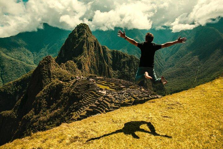 Inca Trail 4-Day Hiking Tour to Machu Picchu from Cusco
