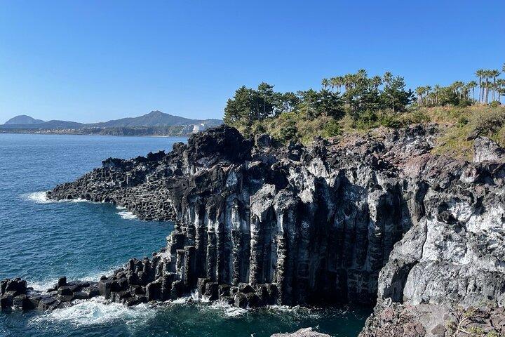Jeju Western and Southern Routes Sightseeing Day Tour