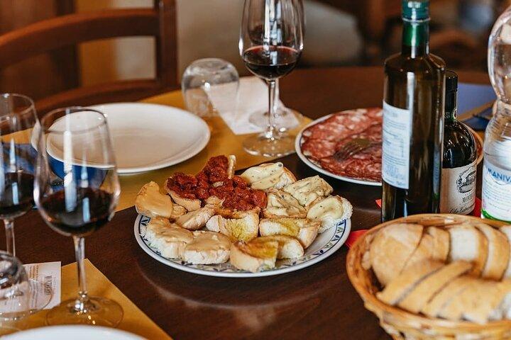 Small group Tuscan Wineries, Olive Oil & Gourmet Lunch or Dinner