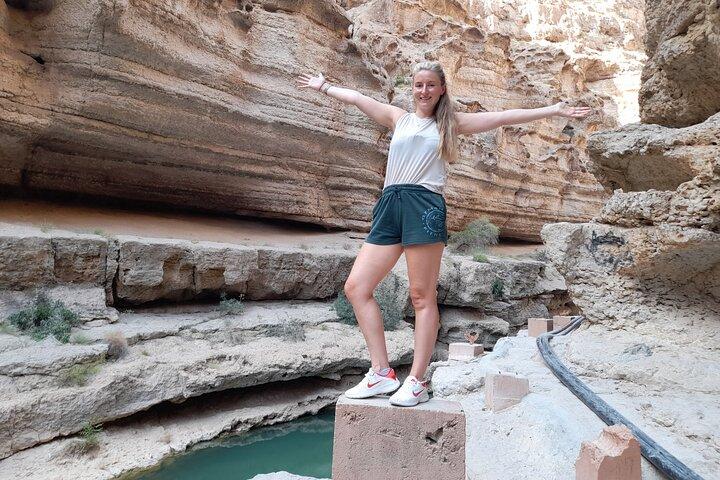 Romantic Cave & Coastal Beauty – Wadi Shab, Sinkhole & Fins Beach