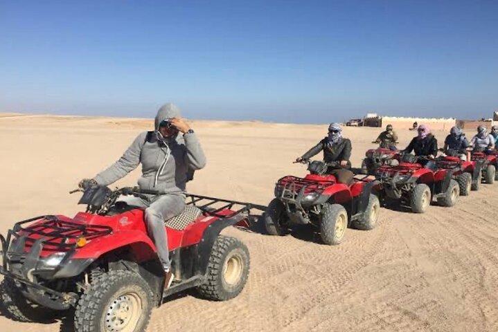 VIP Pyramids Tour and Quad Bike around the Pyramids