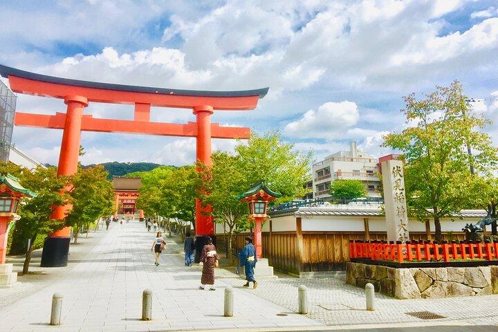 Half-Day Private Guided Tour to Fushimi Inari Taisha