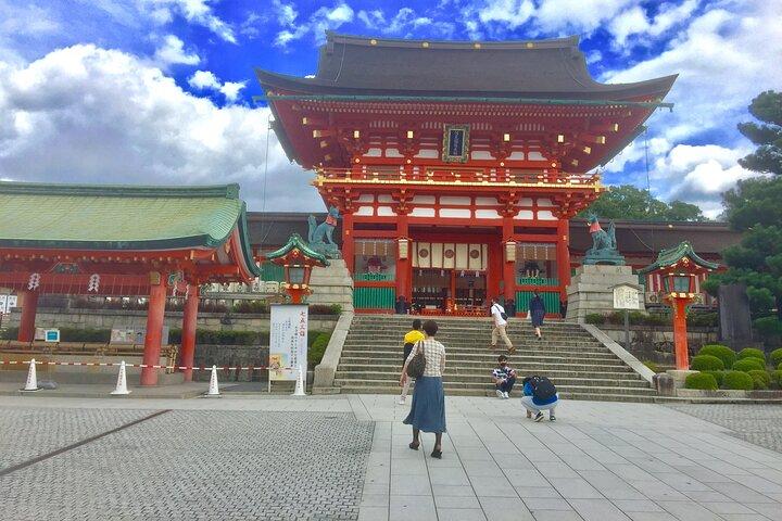 Half-Day Private Guided Tour to Fushimi Inari Taisha
