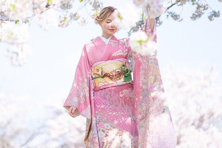 Tokyo Authentic Kimono Rental in Asakusa with Photography Option