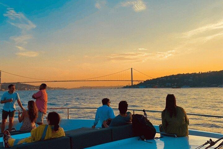 Istanbul Bosphorus MORNING or SUNSET Yacht Tour with Snacks