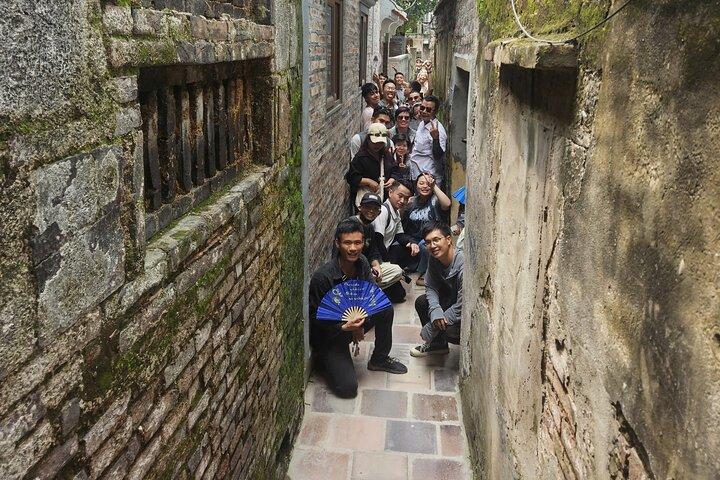 Hanoi Jeep Tour: Train-street, Highlights and Hidden Gems