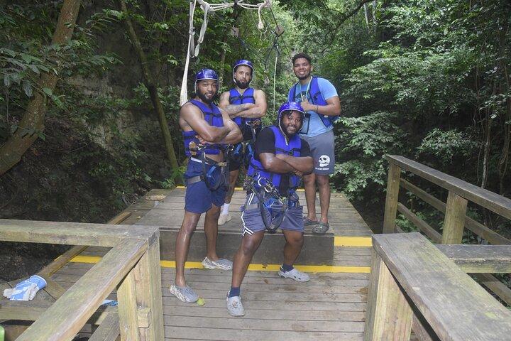 Tour to 7Waterfalls in Damajagua with Zip Line and Lunch Included