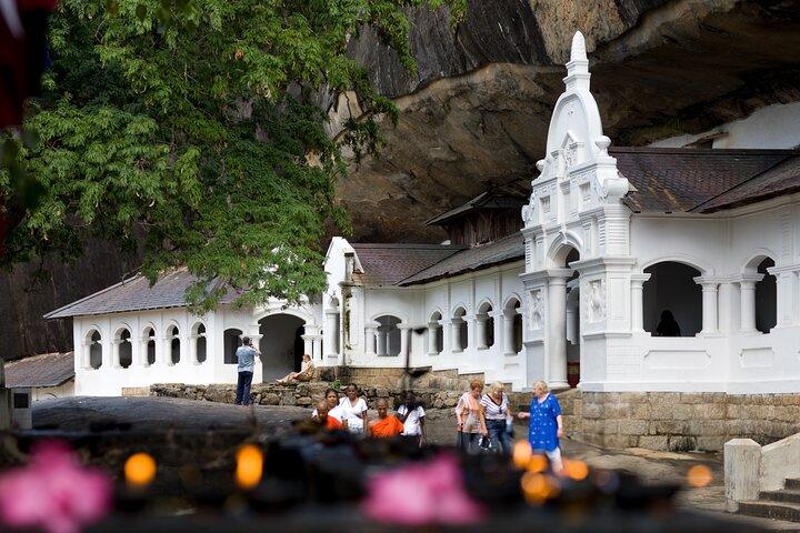 Day Trip to Sigiriya & Dambulla from Colombo