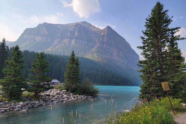 Banff National Park and Lake Louise Small Group Tour